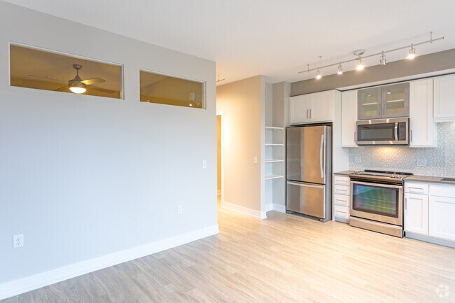 Estudio, 1BA, Fairview - 569SF - The Finn Apartments