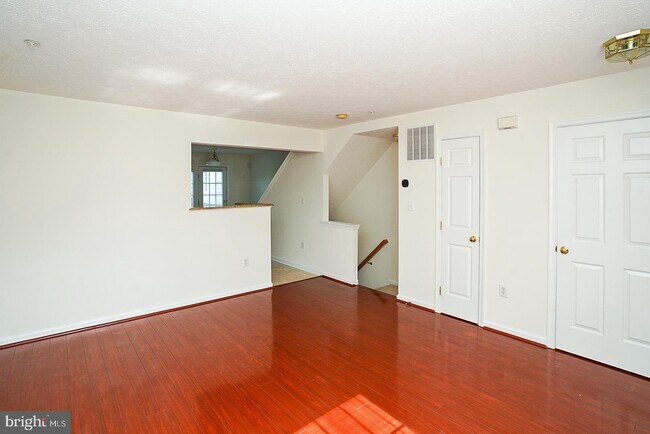 Building Photo - 2541 Blue Water Blvd