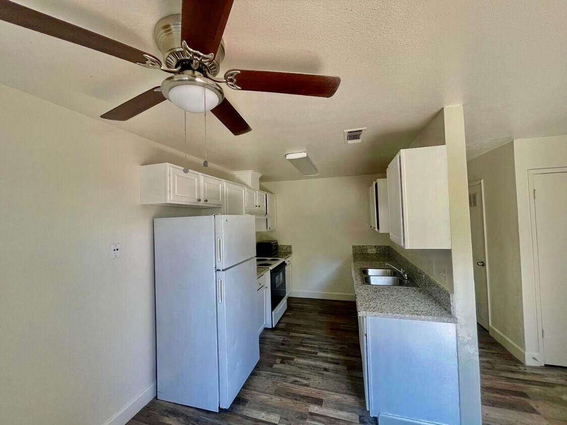 Foto principal - 337 N Thesta St