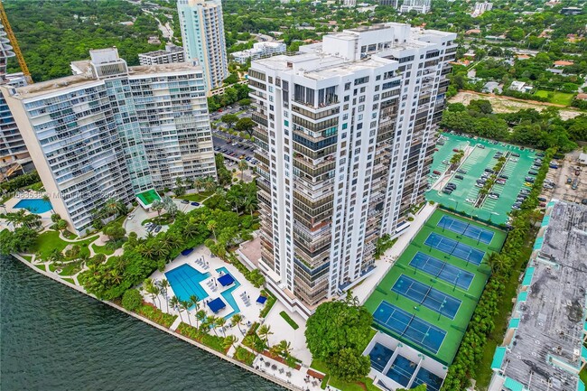 Foto del edificio - 2333 Brickell Ave