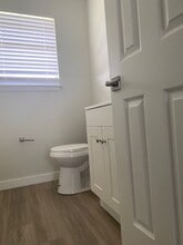 Bathroom - Oaks at Florence