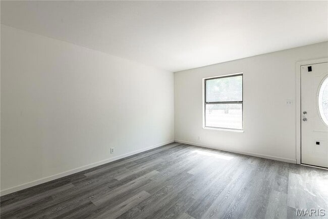 Building Photo - 3017 Pembroke Ln