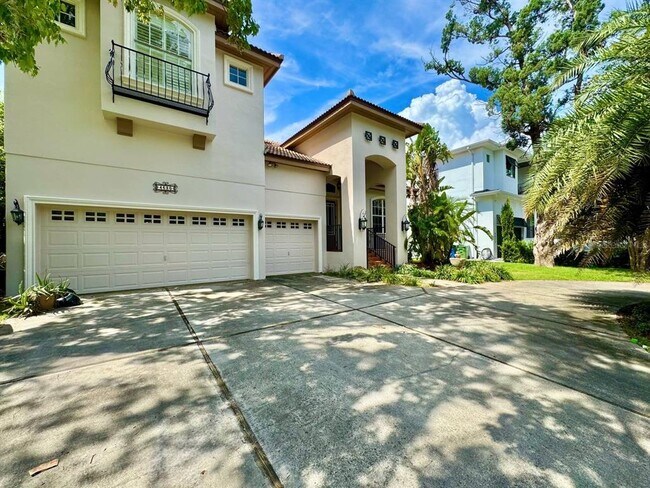 Foto del edificio - 4620 W Browning Ave