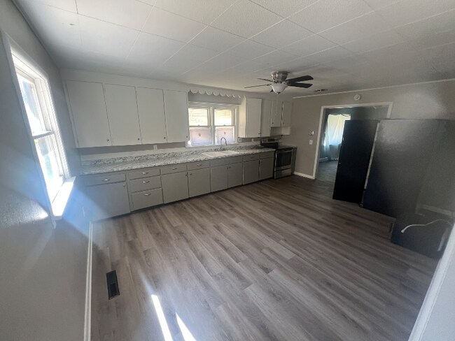 Foto del edificio - 1401 Chestnut Ave