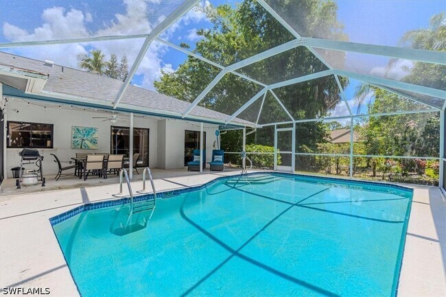 Foto del edificio - 4005 Brush Ln