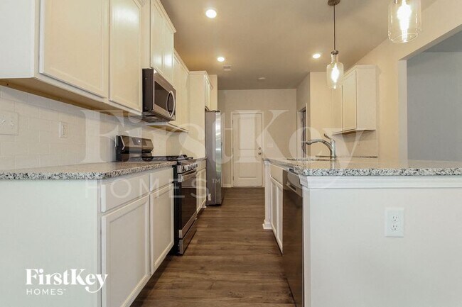 Building Photo - 9 Wild Lily Dr