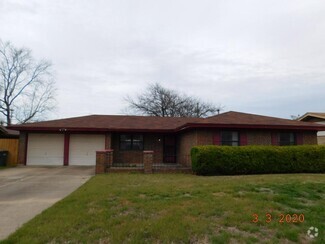 Building Photo - 1105 Pack Ave
