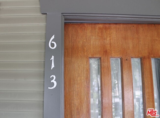 Foto del edificio - 613 N Lucerne Blvd