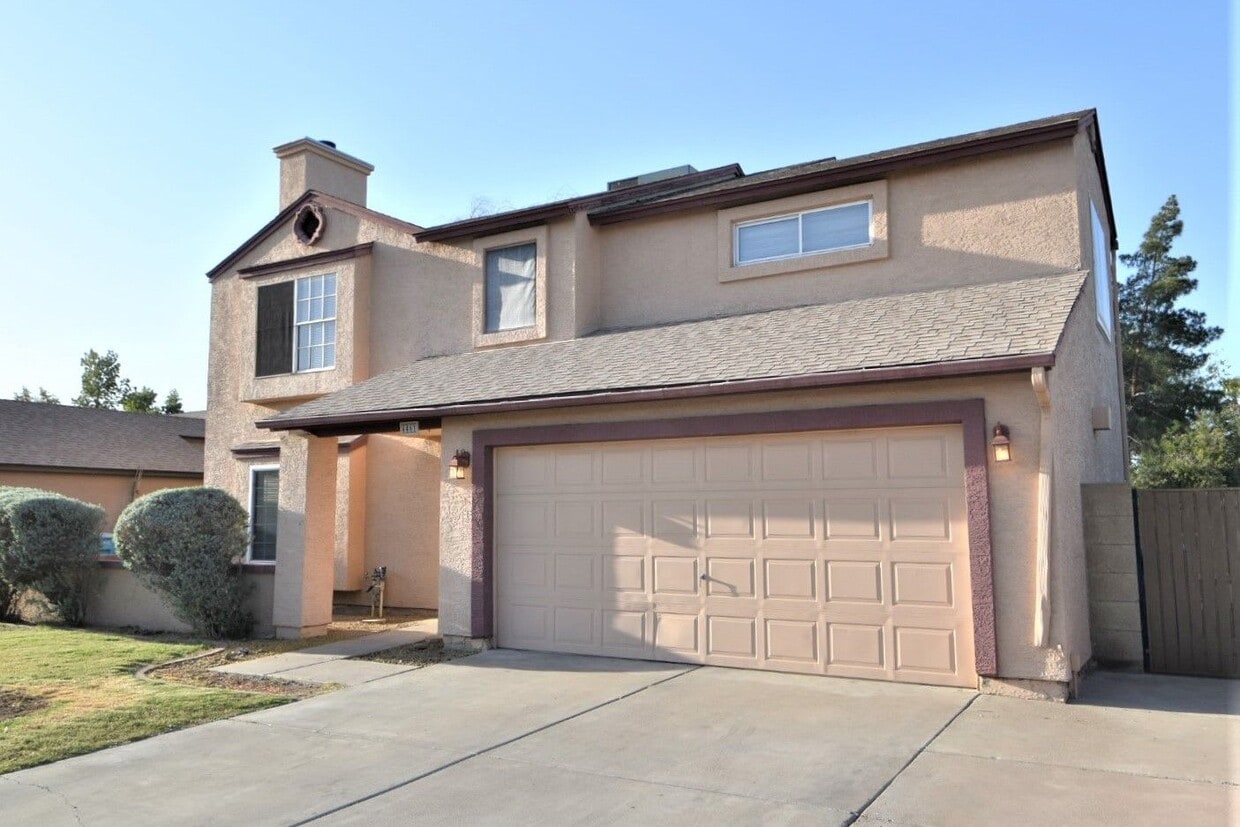 Primary Photo - 4461 W Yorkshire Dr