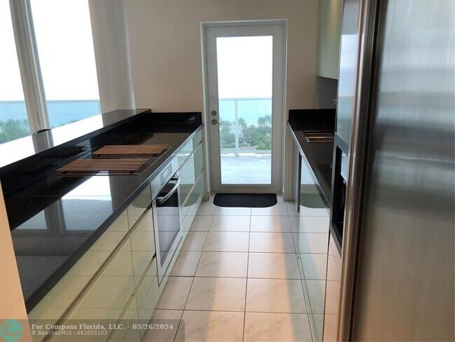 Foto del edificio - 2841 N Ocean Blvd