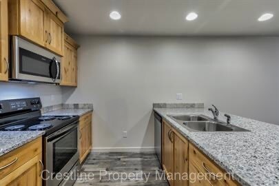 Foto del edificio - 1029 E Iowa Ave