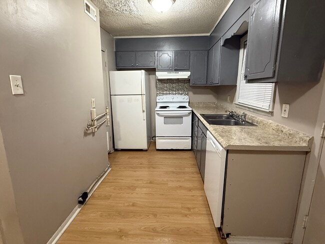 Cocina 3B - Emerald Commons