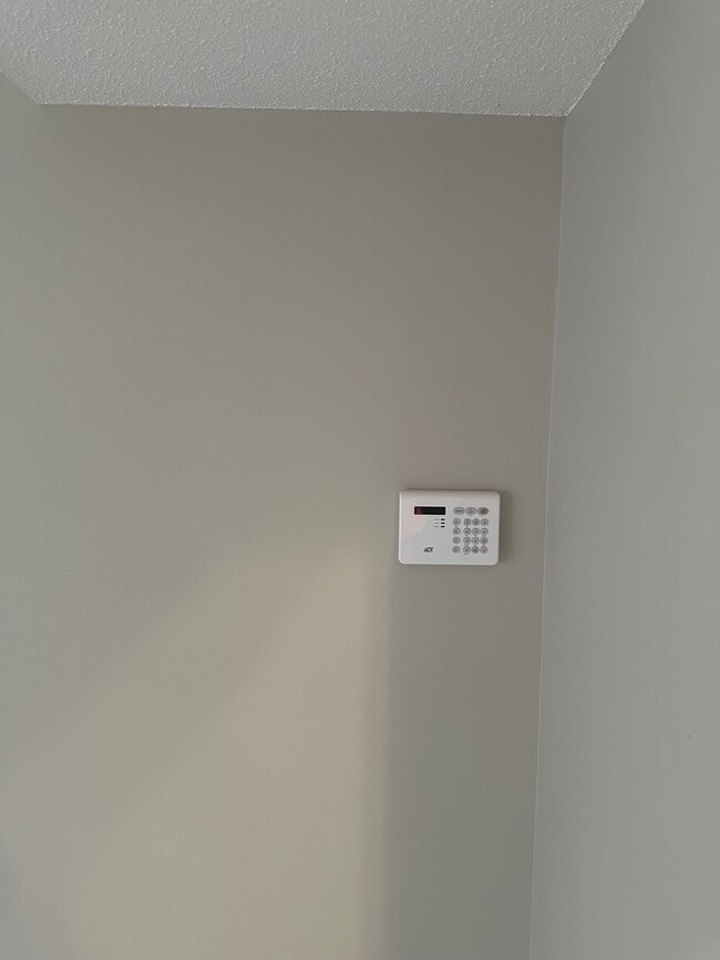 Foto del edificio - 939 Kingsbury Dr