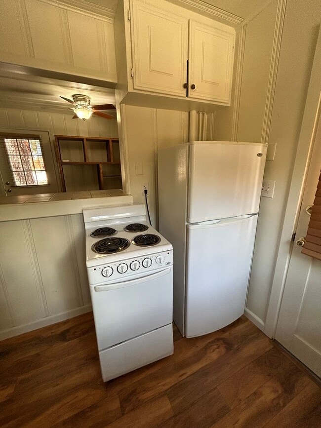Foto del edificio - UNFURNISHED Quaint Cabin in Great Location