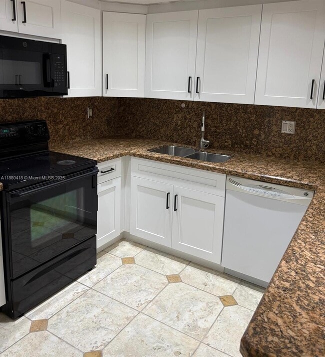 Building Photo - 8888 SW 131st Ct