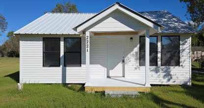 Building Photo - 2221 Norma St