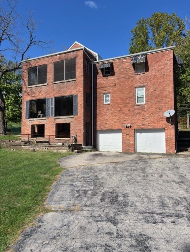 Building Photo - 5302 Overlook Glen Dr