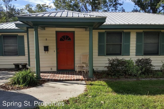 Foto del edificio - 5 Joyce Ave