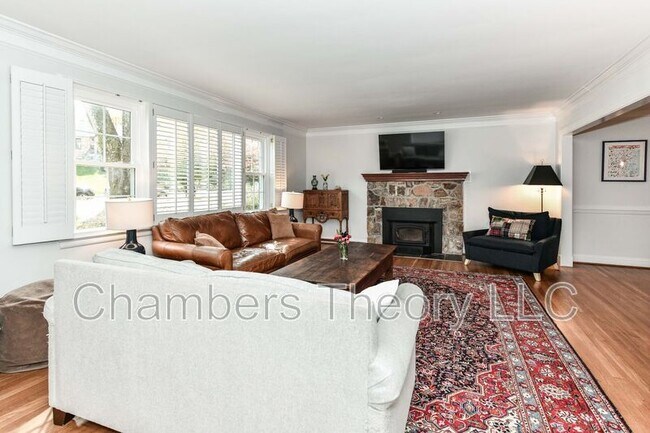 Foto del edificio - 3061 N Oakland St