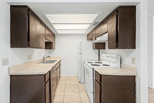 Foto del edificio - 2931 E Beck Ln