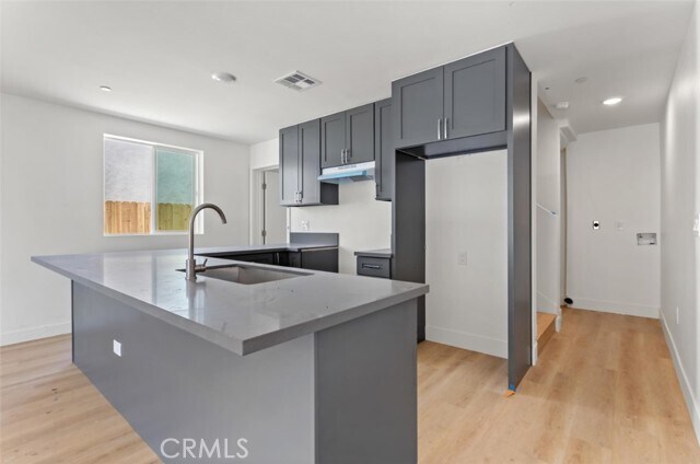 Foto del edificio - 711 W 80th St