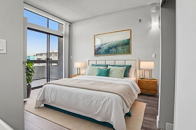 Building Photo - Cielo