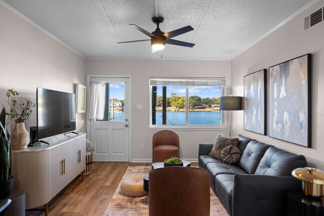 Foto del edificio - 331 Bluefish Dr