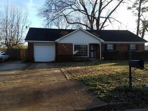 Building Photo - 3975 McWeeny Ave