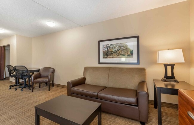 Building Photo - Furnished Studio-Atlanta - Alpharetta - No...