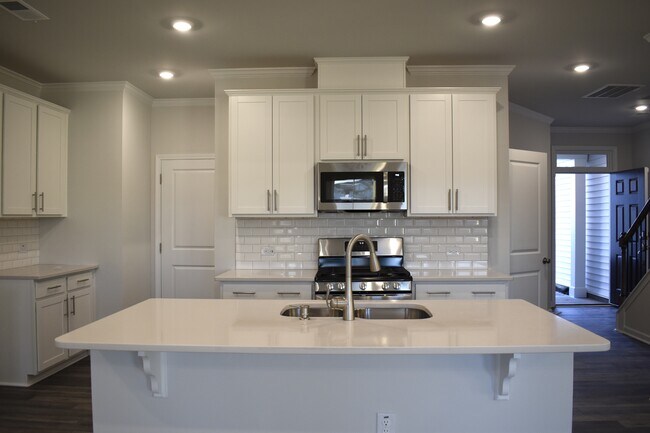 Foto del edificio - 5046 Arkose Dr