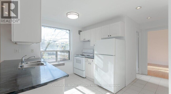 Photo du bâtiment - 869 Avenue Rd