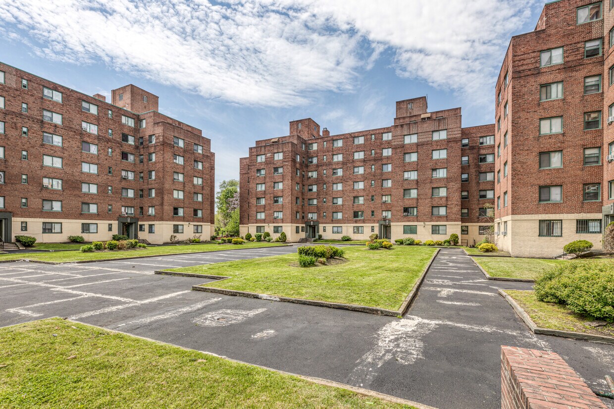 Regency Village Apartments Philadelphia, PA