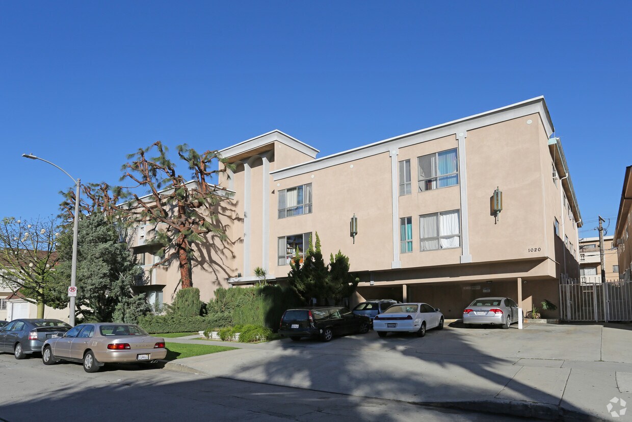 Primary Photo - 1020 S Sherbourne Dr