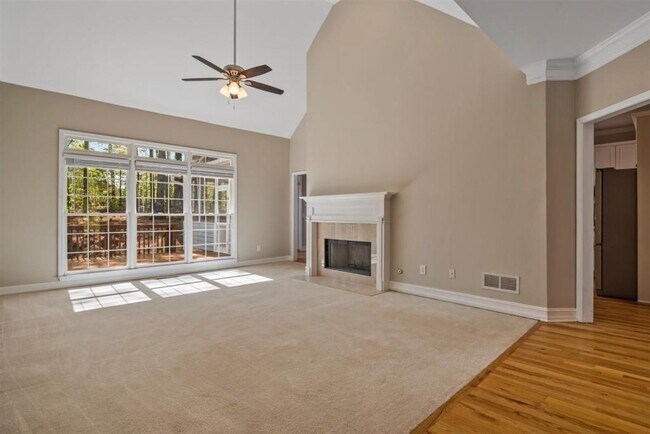 Foto del edificio - 4735 Dartmoor Ln