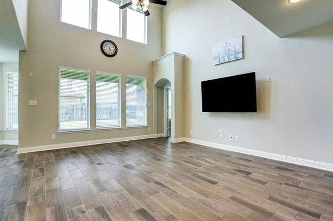 Building Photo - 29838 Norwood Canyon Ln