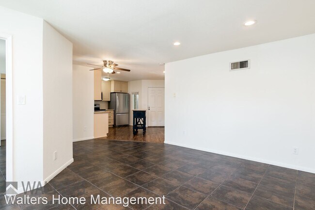 Building Photo - 2 br, 2 bath House - 7597 Charmant Drive #905