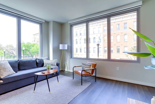 Foto del edificio - 1122 N Hudson St