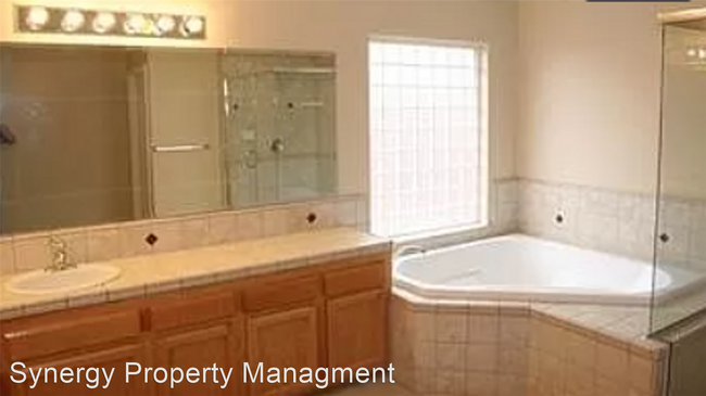 Building Photo - 4 br, 2 bath House - 3111 Stone Meadows Drive