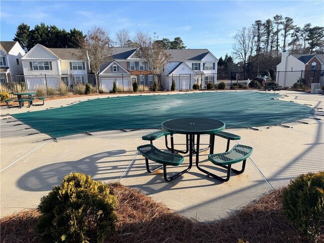 Building Photo - 940 Prestwyck Ct