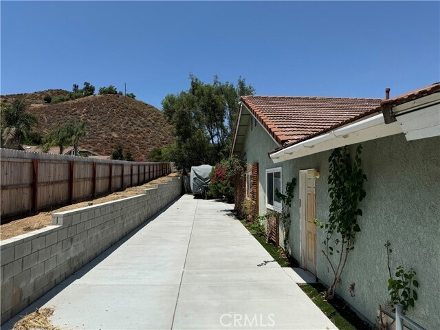 Building Photo - 33295 Blanche Dr