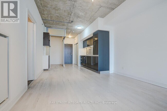 Photo du bâtiment - 20-320 Gladstone Ave