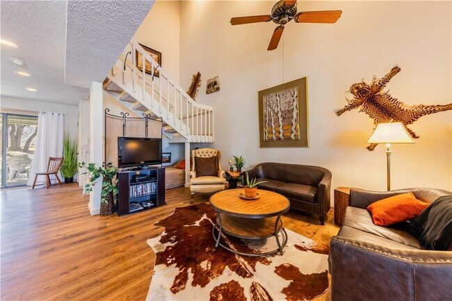 Foto del edificio - 501 Highland Blvd