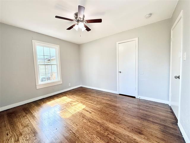 Building Photo - 4813 Sandage Ave