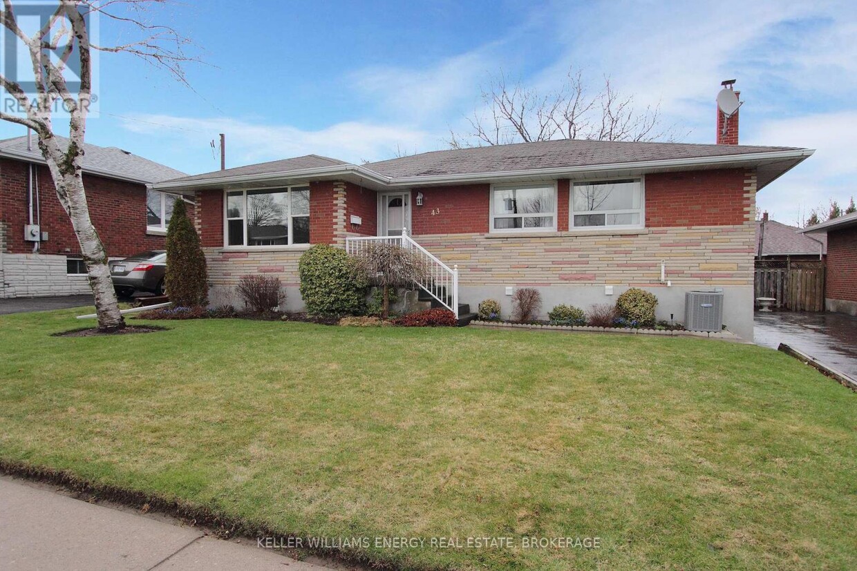 Photo principale - 43 Harris Ave