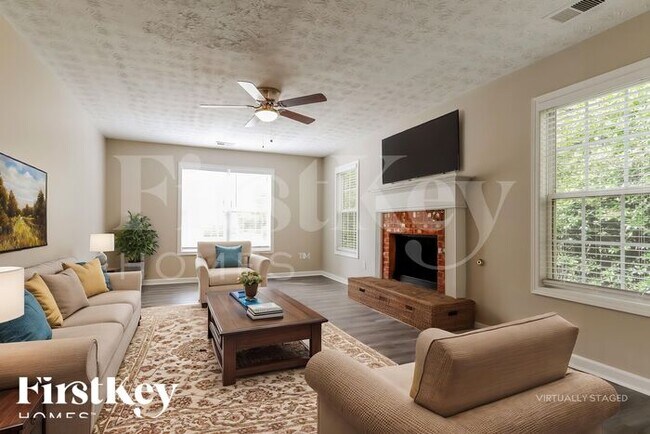 Foto del edificio - 121 Lake Valley Dr SW