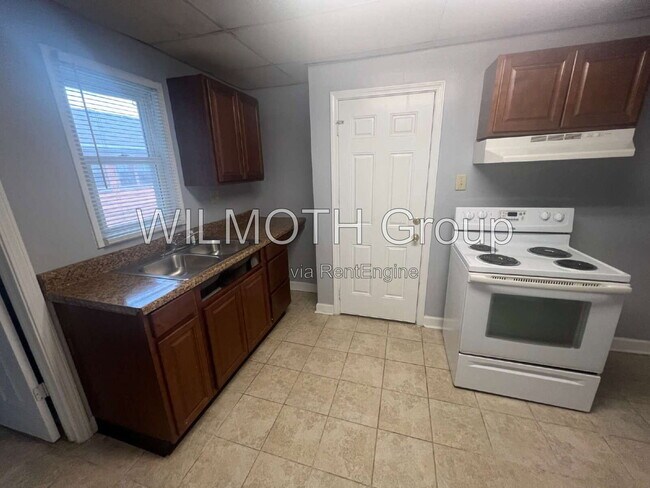 Foto del edificio - 3763 Broadway St