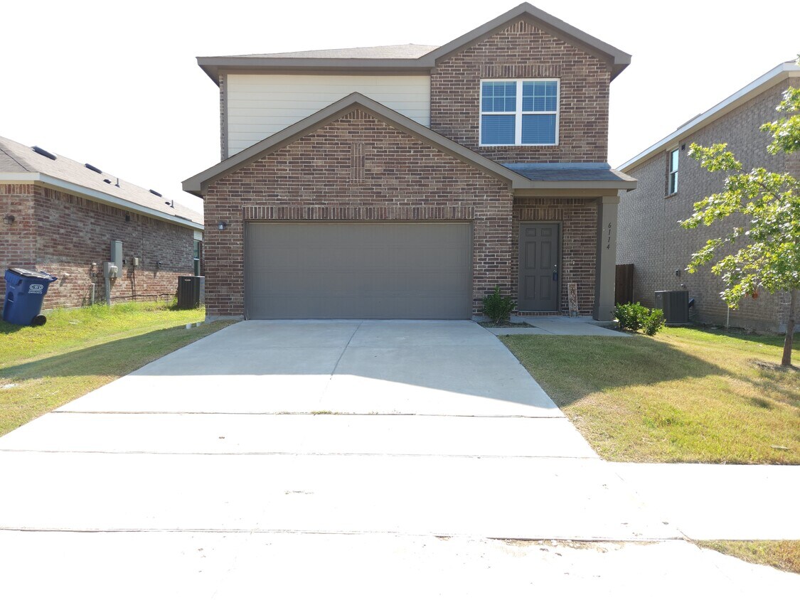 Foto principal - 6114 Harrah Ln