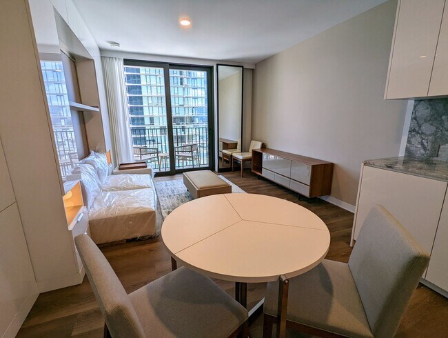 Foto del edificio - Fully Furnished Ocean View luxurious Studio with 1-Parking and storage at 'A'ali'i