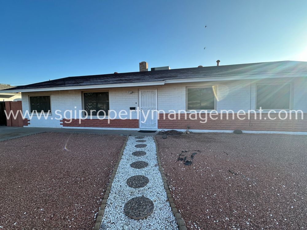 Charming 4 bedroom in Maryvale House Rental in Phoenix, AZ