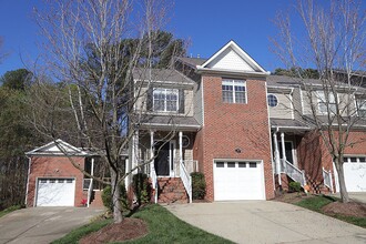 Building Photo - 5947 Four Townes Ln